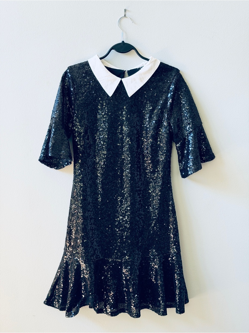 Audrey Hepburn meets Wednesday Adams. VENUS Sequin Mini W/ Peter Pan Collar.